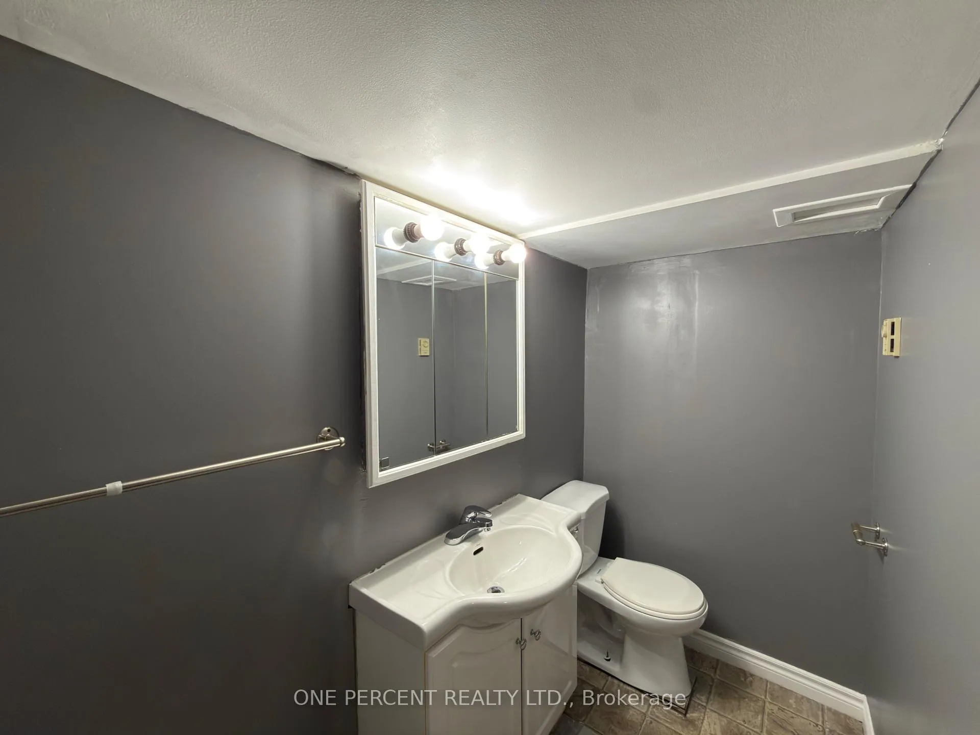 Photo 18 of 9 Lyons Avenue, Welland, Lincoln/Crowland — HOMEH