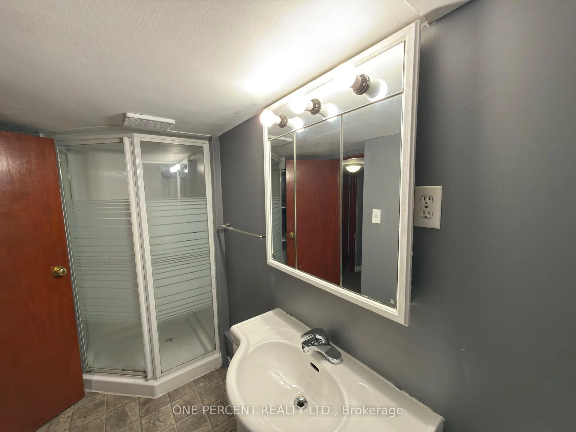 Photo 19 of 9 Lyons Avenue, Welland, Lincoln/Crowland — HOMEH