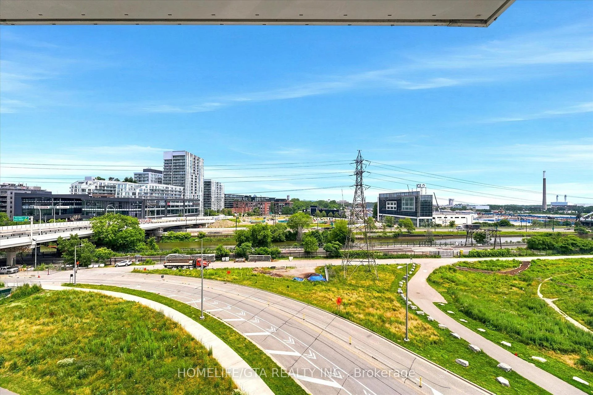 Photo 4 of Unit 612, 170 Bayview Avenue, Toronto, Waterfront Communities — HOMEH