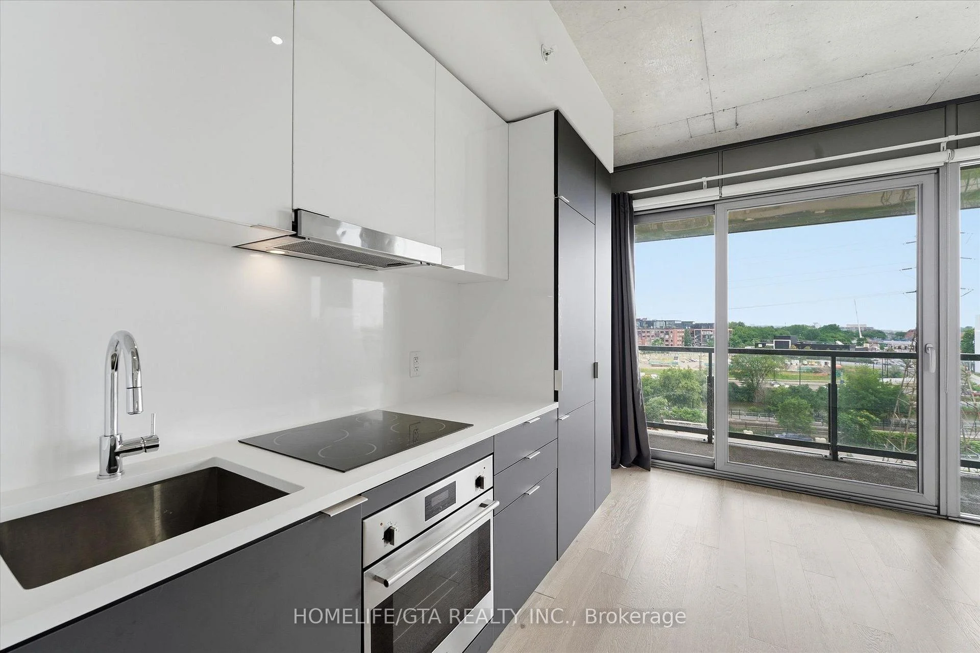 Photo 8 of Unit 612, 170 Bayview Avenue, Toronto, Waterfront Communities — HOMEH