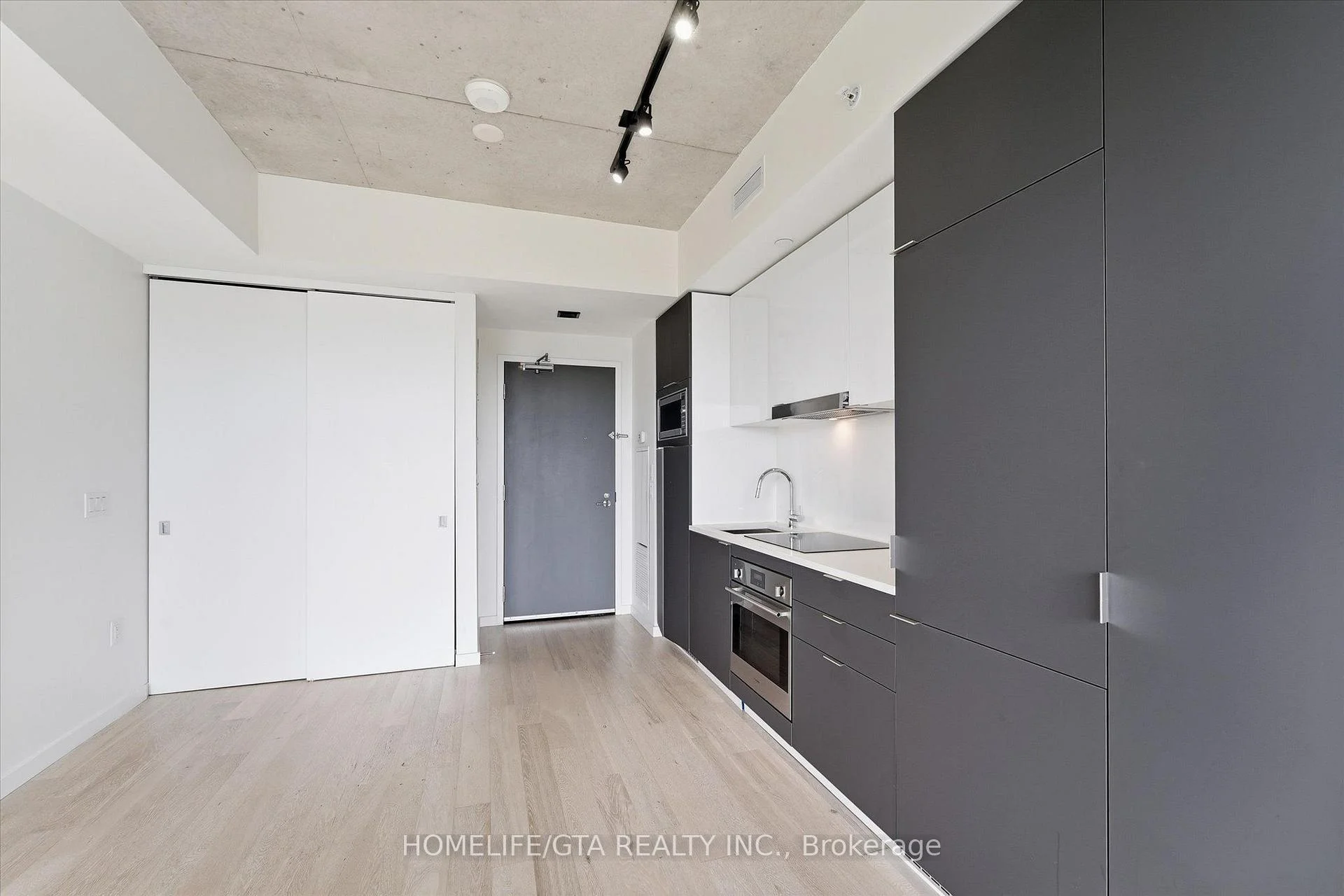 Photo 42 of Unit 612, 170 Bayview Avenue, Toronto, Waterfront Communities — HOMEH