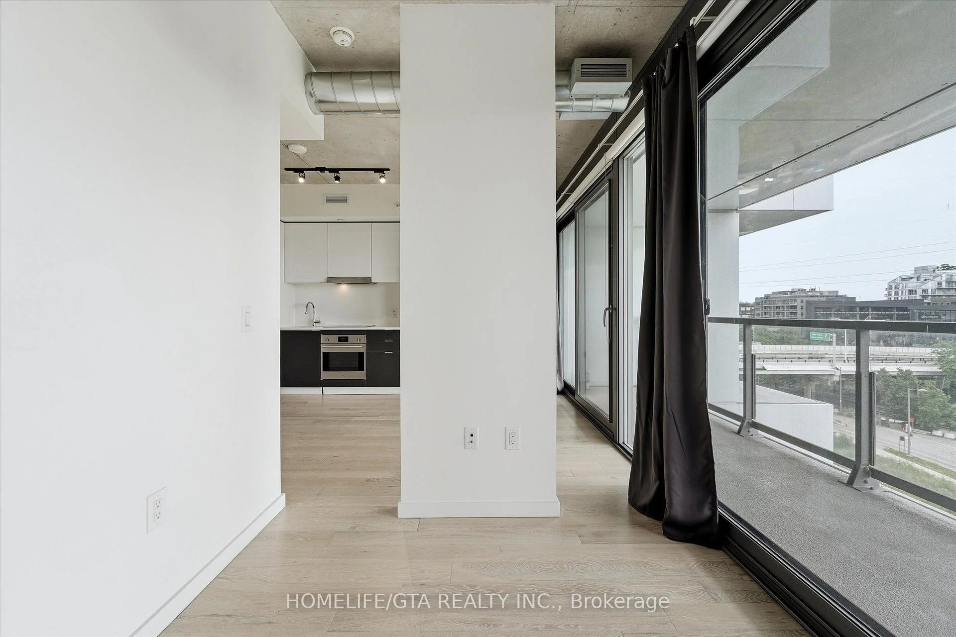 Photo 14 of Unit 612, 170 Bayview Avenue, Toronto, Waterfront Communities — HOMEH