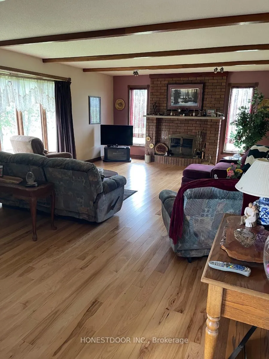 Photo 7 of 21021 Cherry Hill Road, Thames Centre, Rural Thames Centre — HOMEH