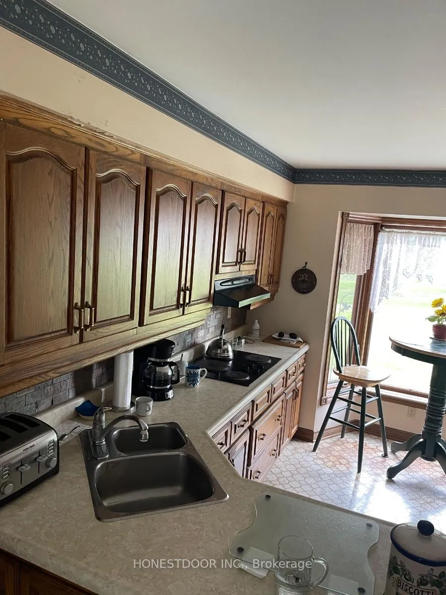 Photo 8 of 21021 Cherry Hill Road, Thames Centre, Rural Thames Centre — HOMEH