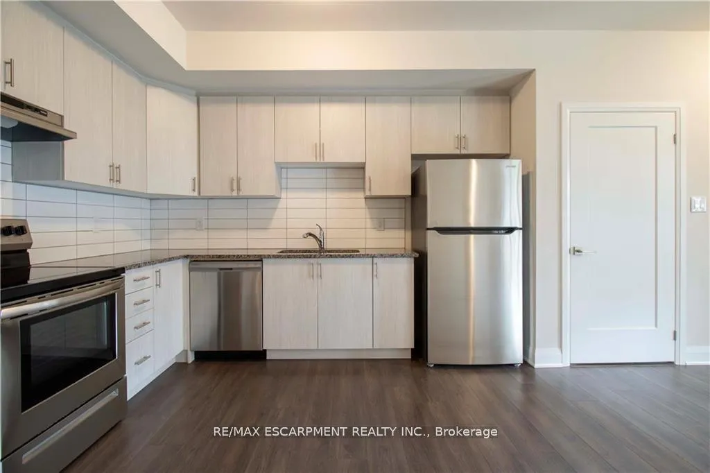 Photo 8 of Unit 44, 2 Willow Street, Brant, Paris — HOMEH