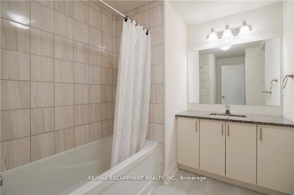 Photo 14 of Unit 44, 2 Willow Street, Brant, Paris — HOMEH