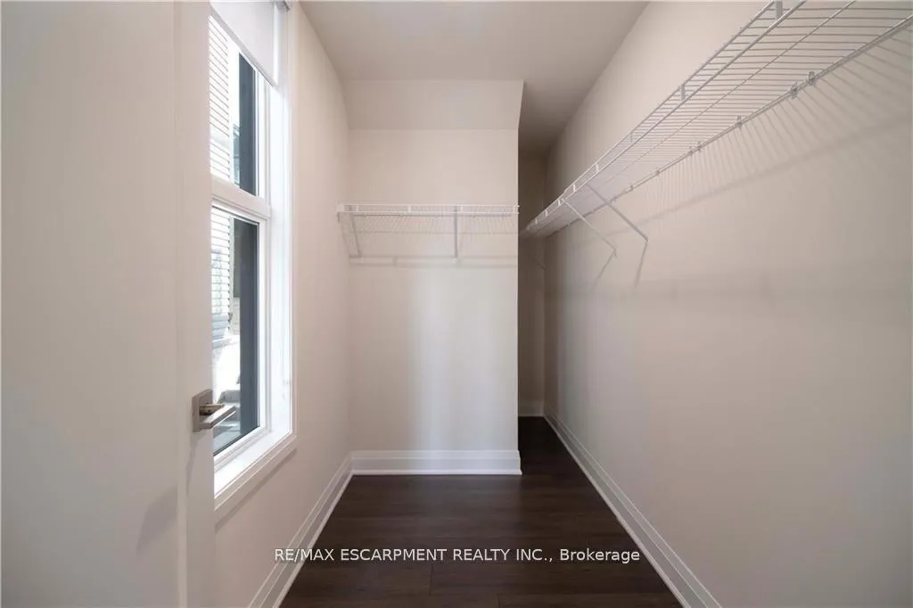 Photo 19 of Unit 44, 2 Willow Street, Brant, Paris — HOMEH