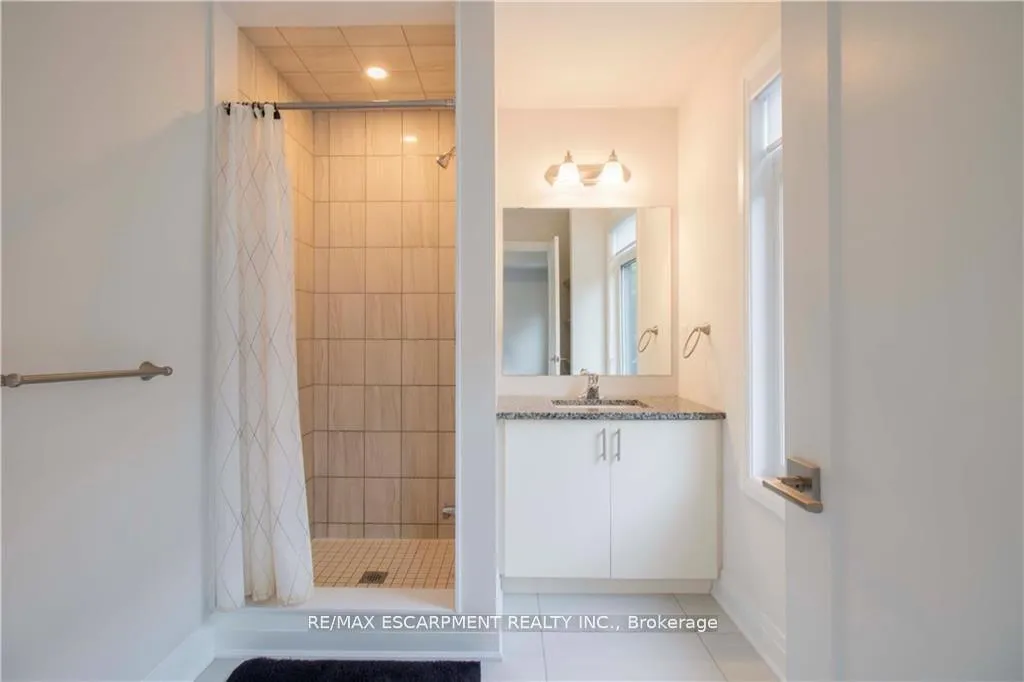 Photo 20 of Unit 44, 2 Willow Street, Brant, Paris — HOMEH