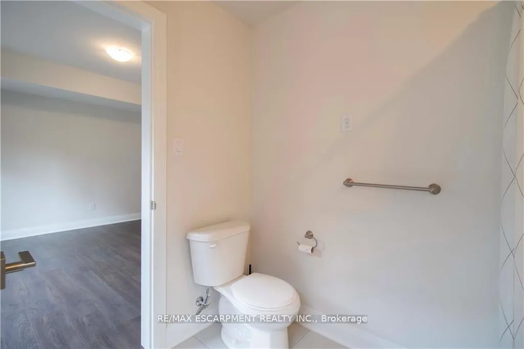 Photo 21 of Unit 44, 2 Willow Street, Brant, Paris — HOMEH