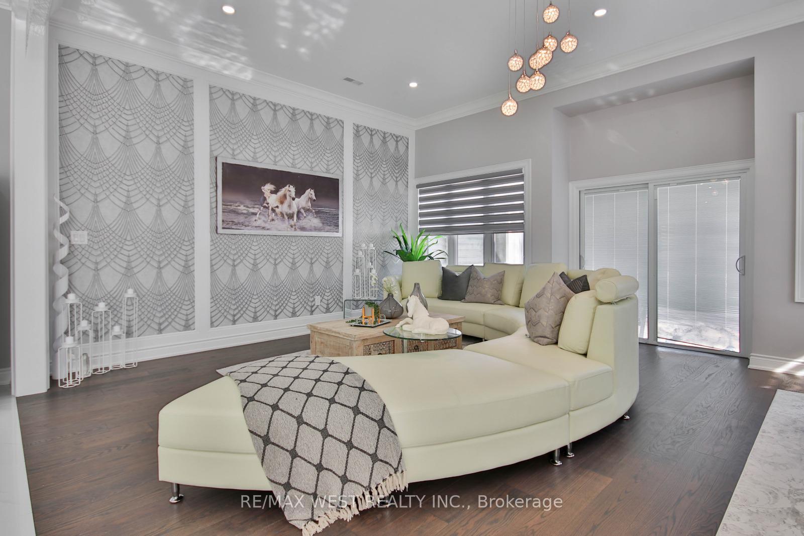 Photo 5 of 493 Townline Road N, Clarington, Courtice — HOMEH