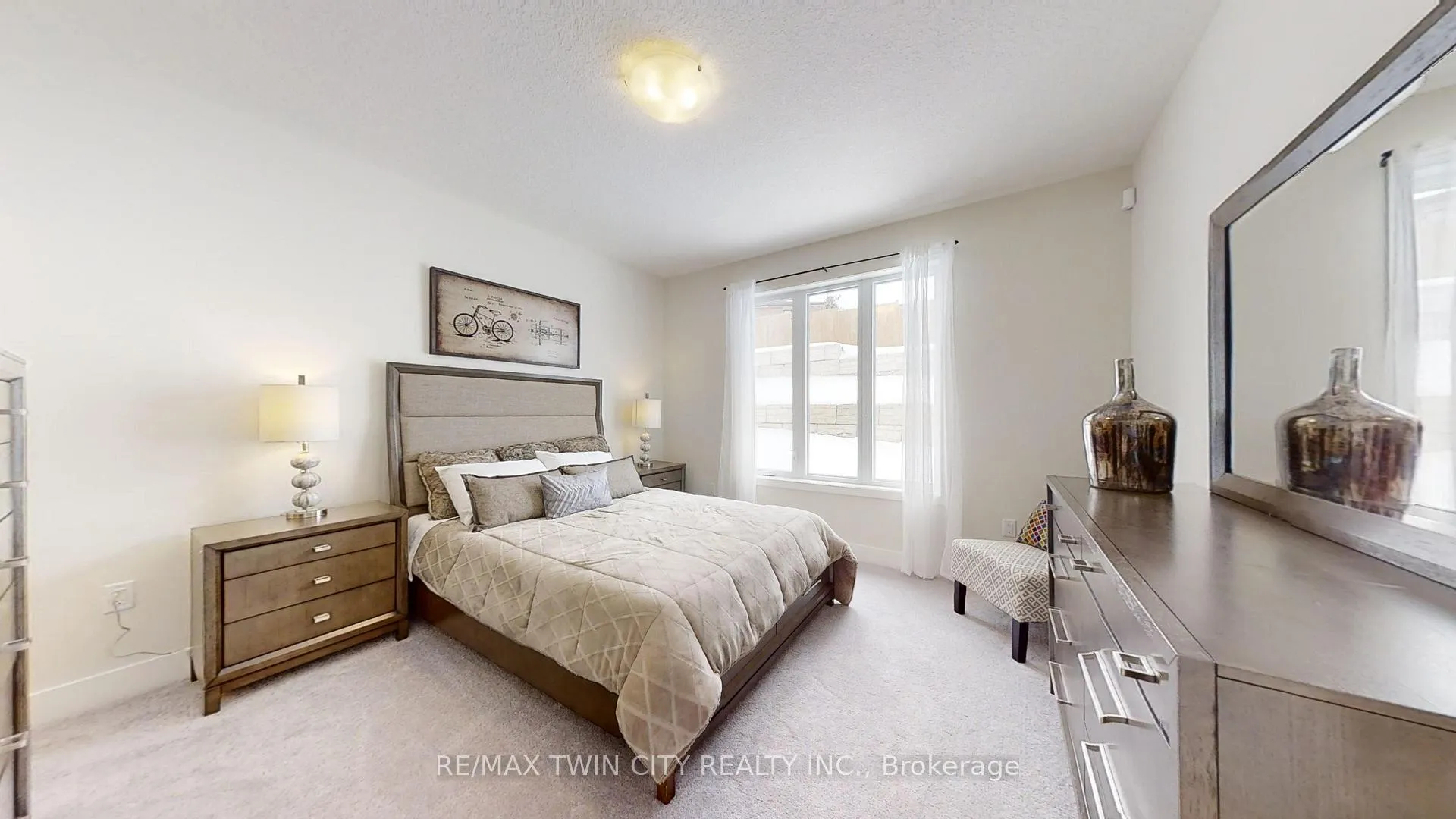 Photo 6 of 1715 Fairfield Road, London, South U — HOMEH