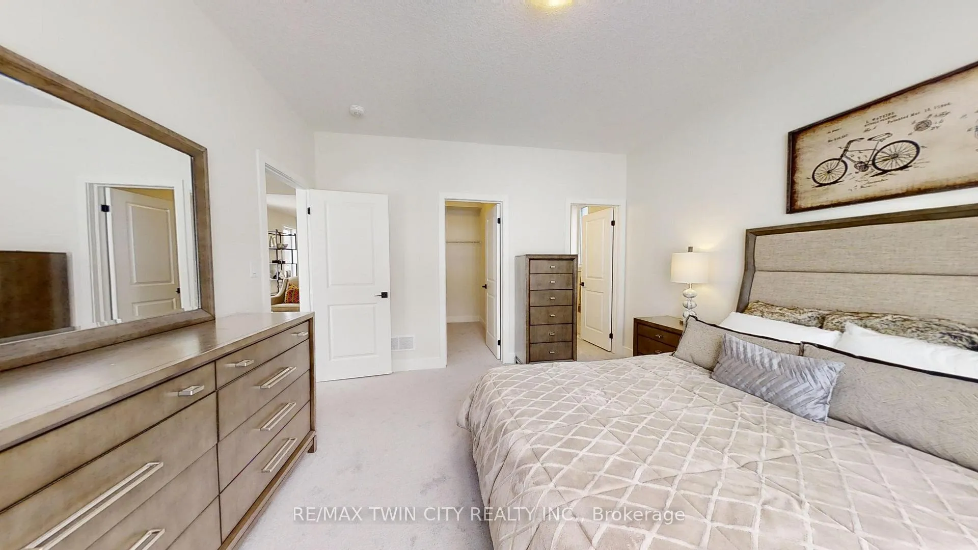 Photo 9 of 1715 Fairfield Road, London, South U — HOMEH