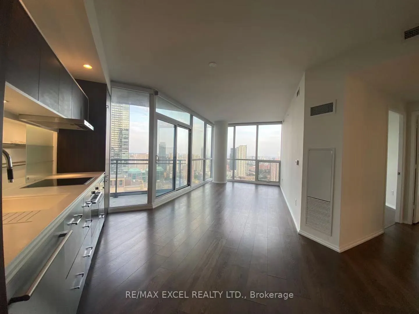 Photo 13 of Unit 3312, 45 Charles Street E, Toronto, Church-Yonge Corridor — HOMEH