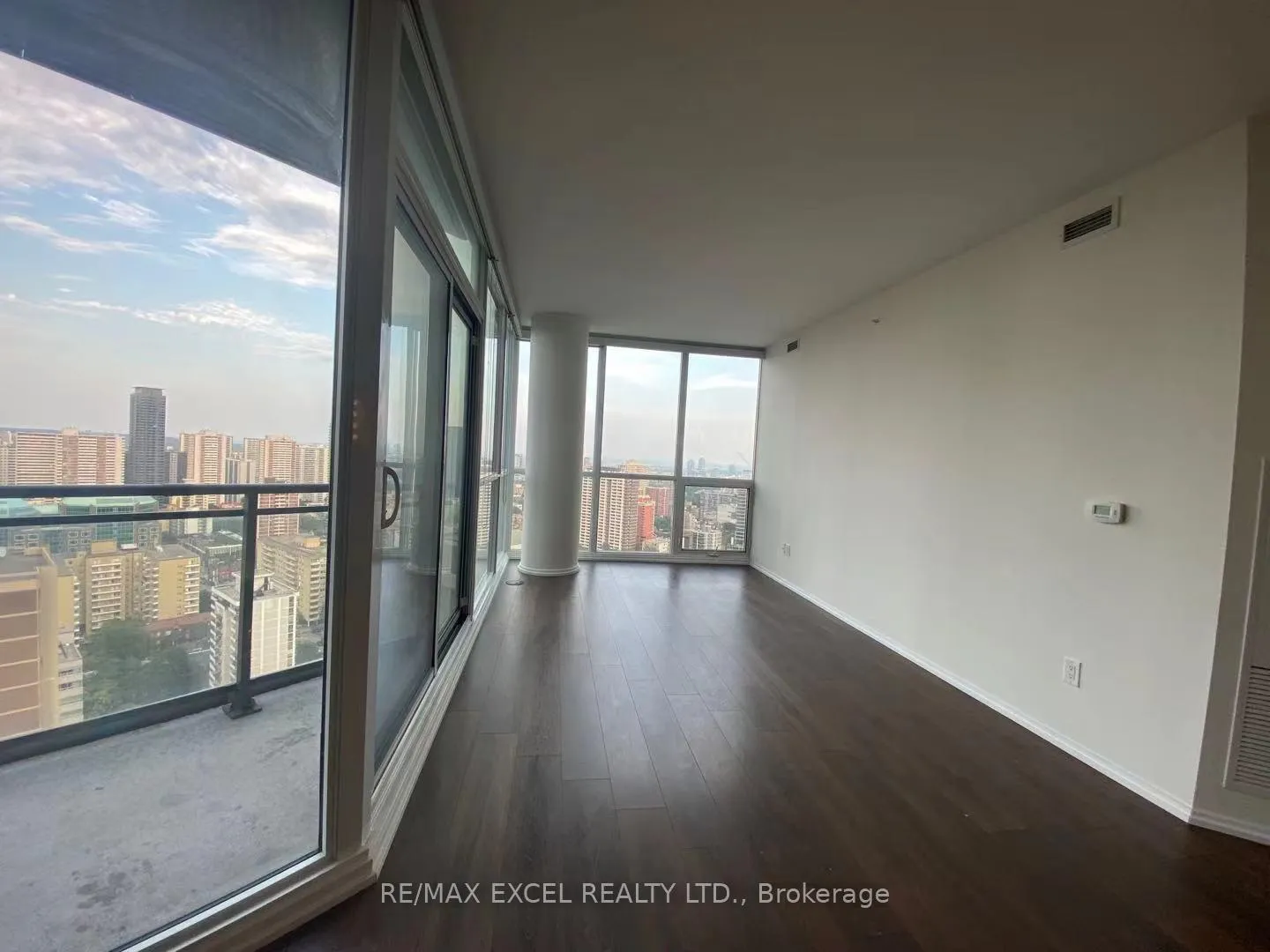 Photo 14 of Unit 3312, 45 Charles Street E, Toronto, Church-Yonge Corridor — HOMEH