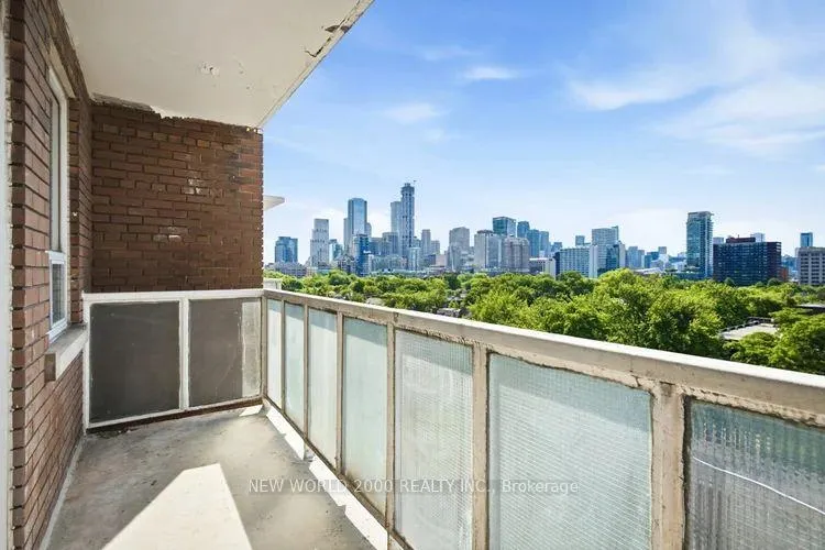 Photo 21 of Unit 1002, 88 Bernard Avenue, Toronto, The Annex — HOMEH
