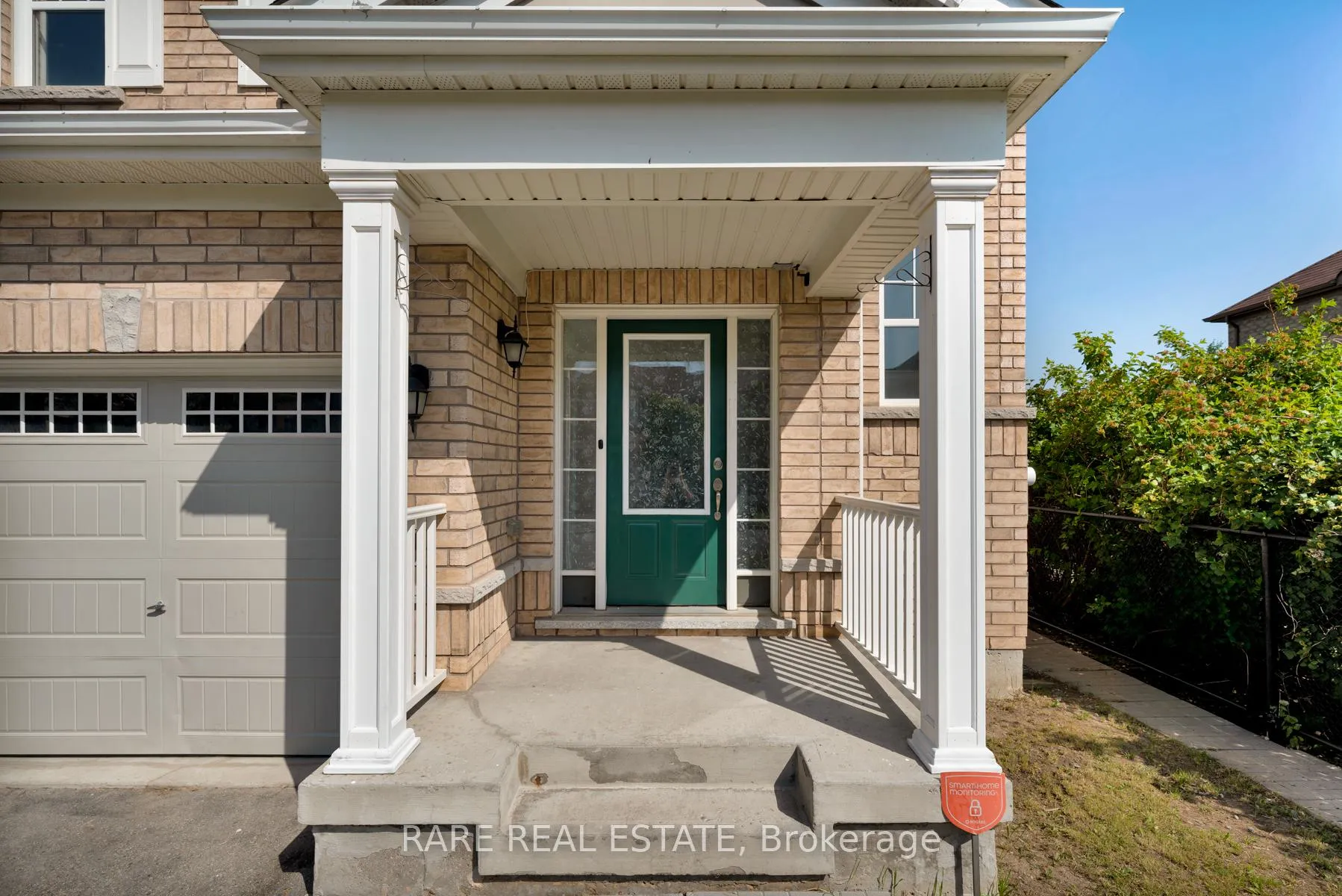 Photo 2 of 14 Bannister Crescent, Brampton, Northwest Brampton — HOMEH