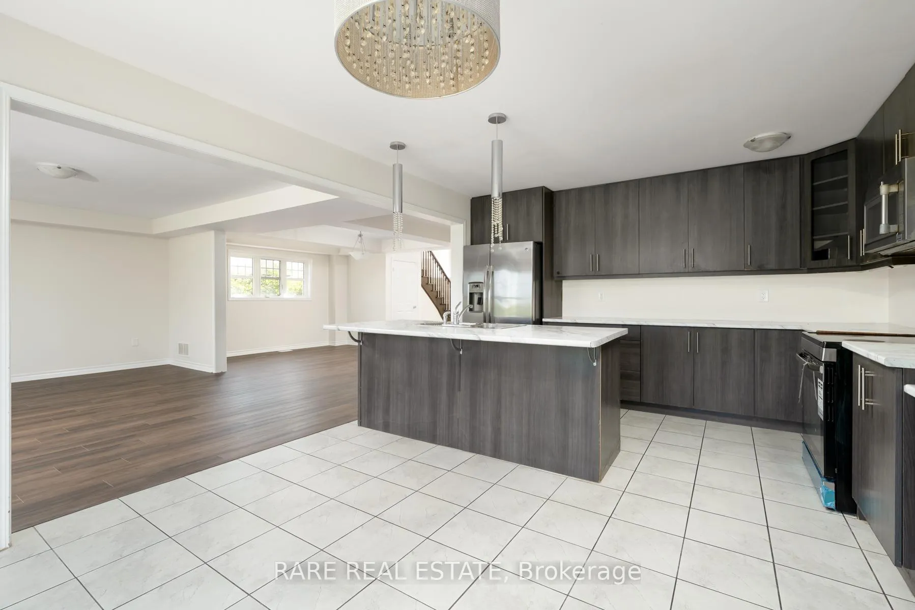 Photo 13 of 14 Bannister Crescent, Brampton, Northwest Brampton — HOMEH