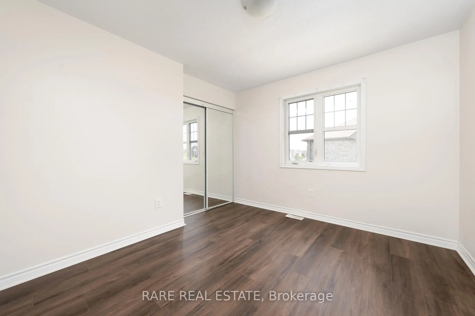 Photo 20 of 14 Bannister Crescent, Brampton, Northwest Brampton — HOMEH