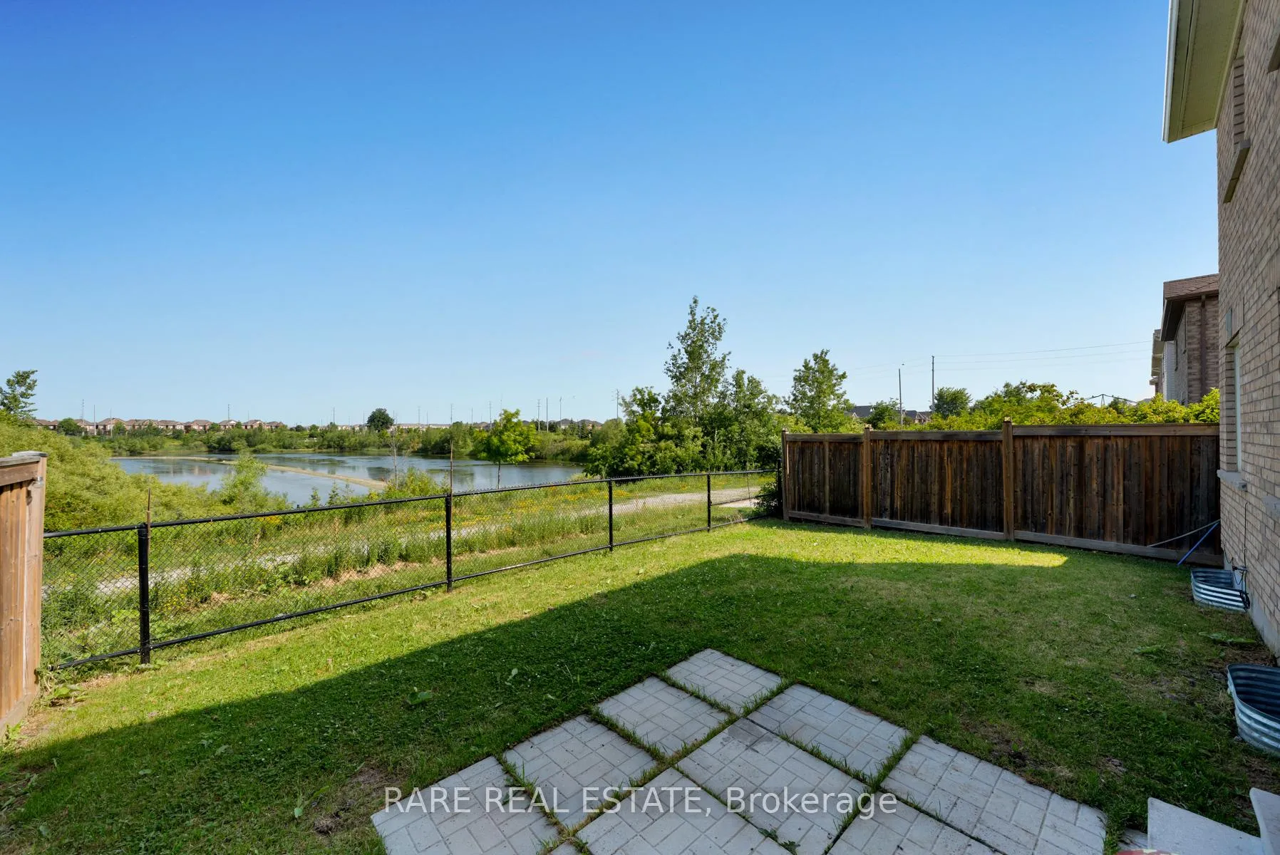 Photo 26 of 14 Bannister Crescent, Brampton, Northwest Brampton — HOMEH