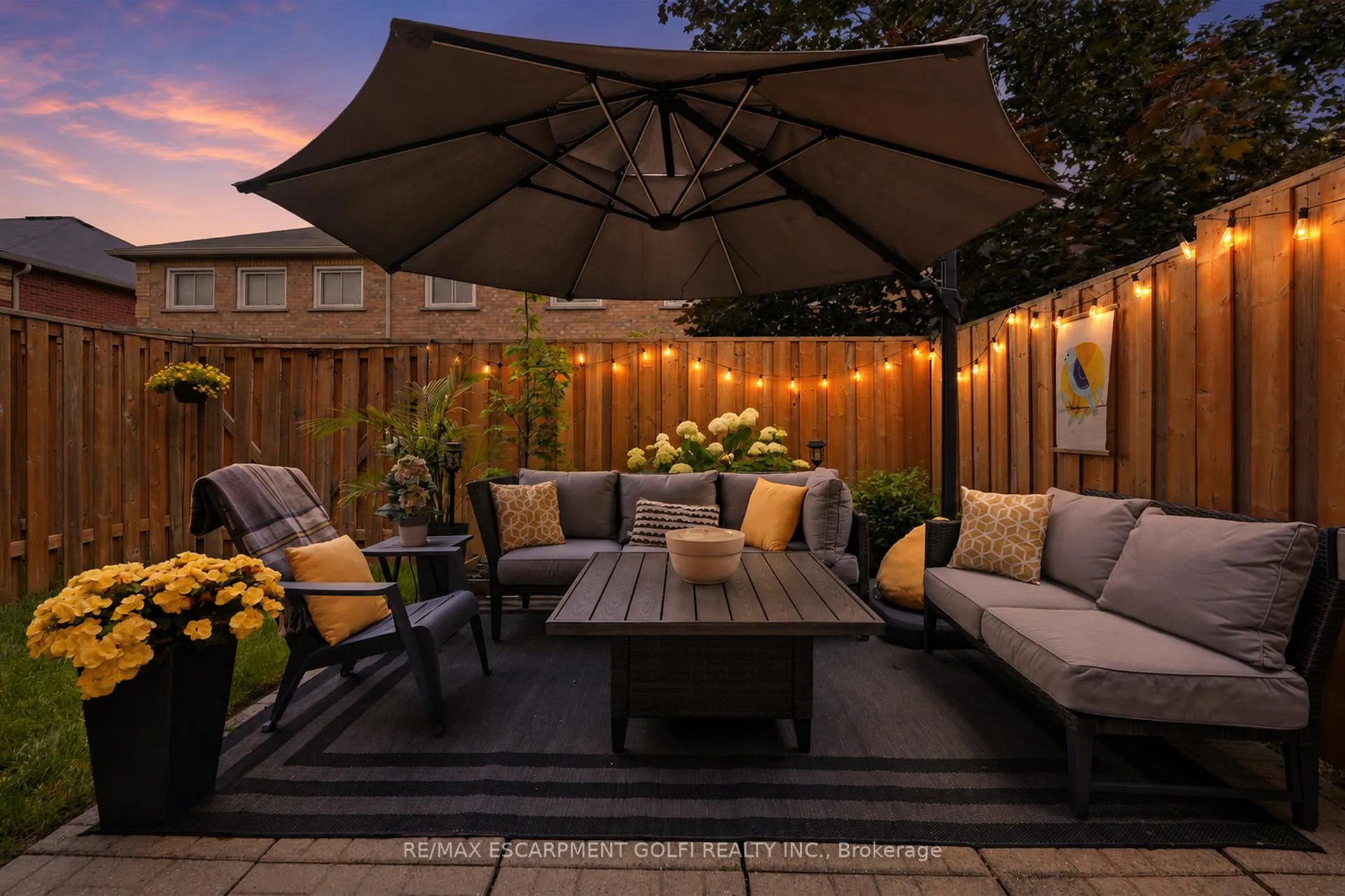 Photo 4 of Unit 34, 2022 Atkinson Drive, Burlington, Rose — HOMEH