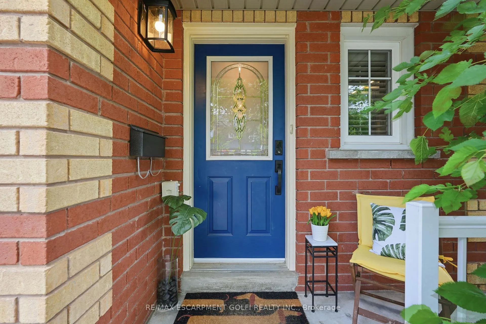 Photo 5 of Unit 34, 2022 Atkinson Drive, Burlington, Rose — HOMEH