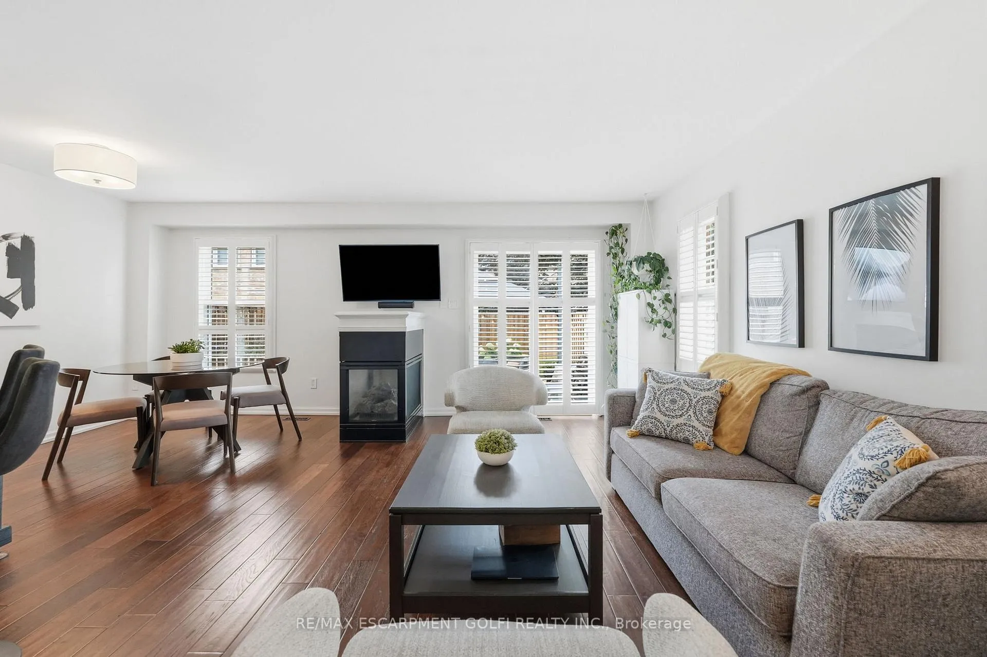 Photo 7 of Unit 34, 2022 Atkinson Drive, Burlington, Rose — HOMEH