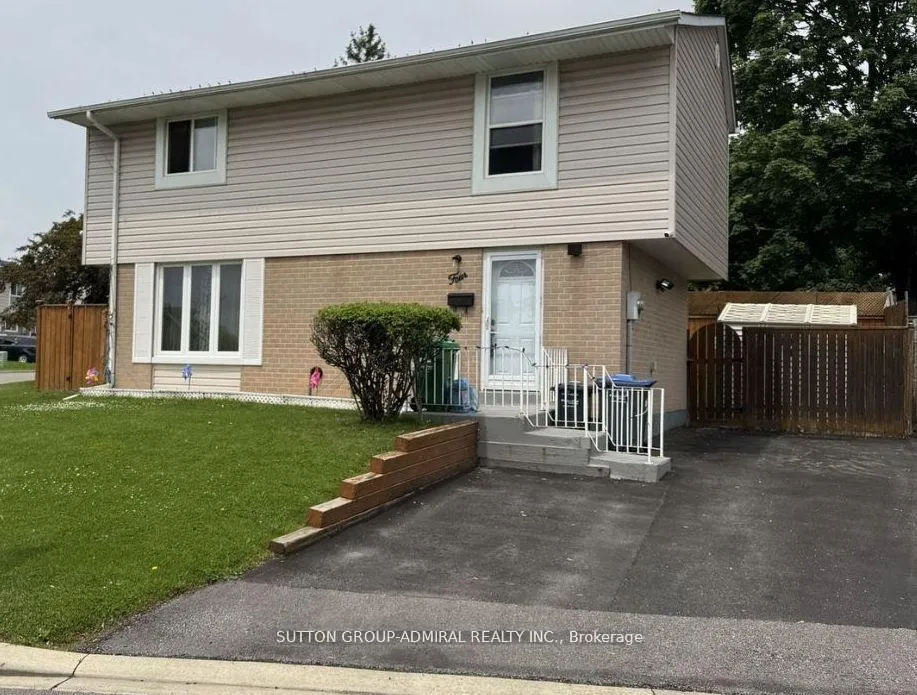 Front of 4 Hardcastle Court