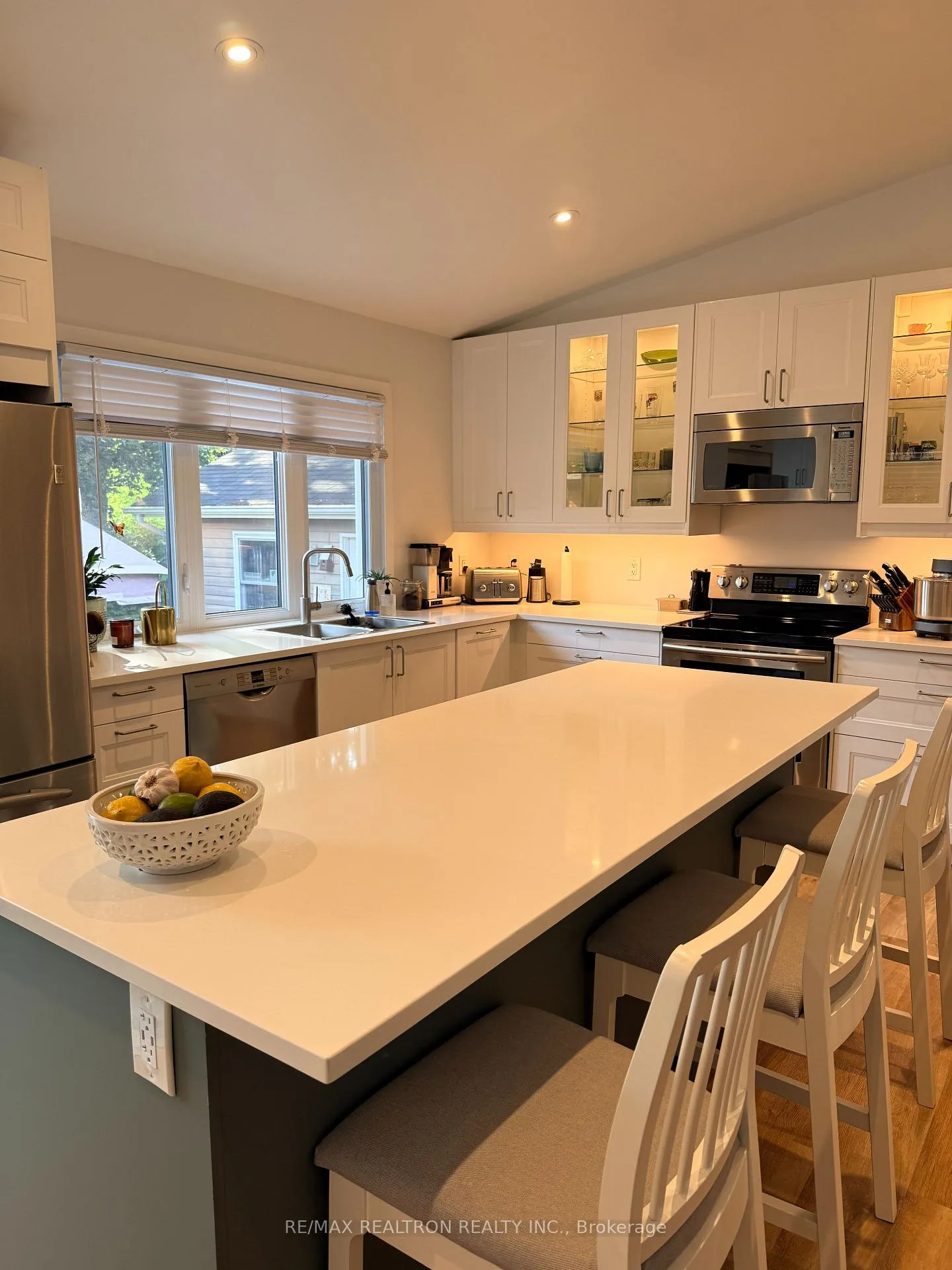 Photo 6 of 14 Squires Avenue, Toronto, O'Connor-Parkview — HOMEH