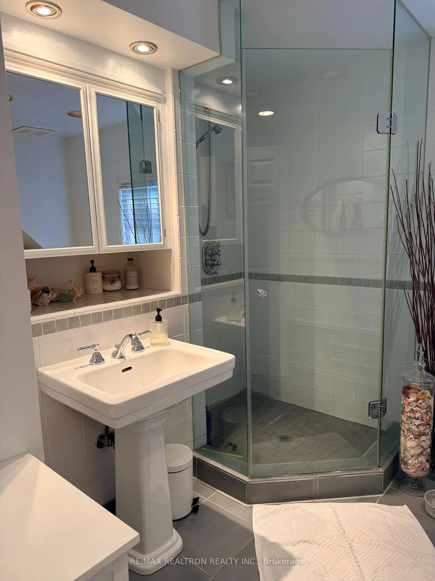 Photo 36 of 14 Squires Avenue, Toronto, O'Connor-Parkview — HOMEH