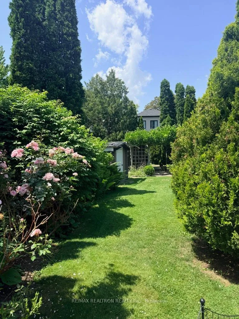 Photo 46 of 14 Squires Avenue, Toronto, O'Connor-Parkview — HOMEH
