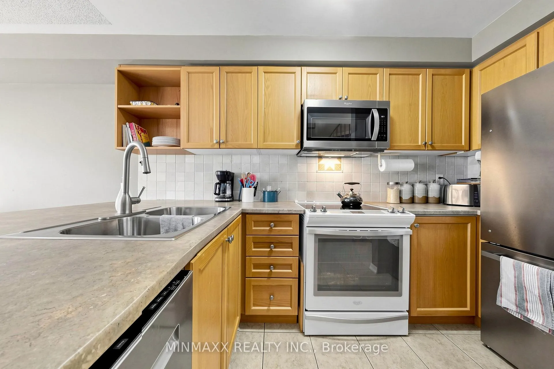 Photo 8 of 1164 Chapman Crescent, Milton, Clarke — HOMEH
