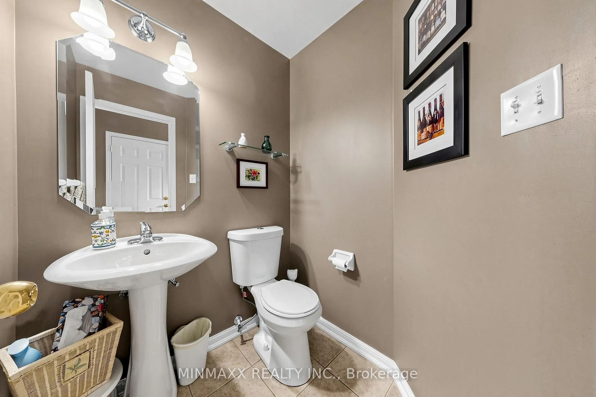 Photo 13 of 1164 Chapman Crescent, Milton, Clarke — HOMEH