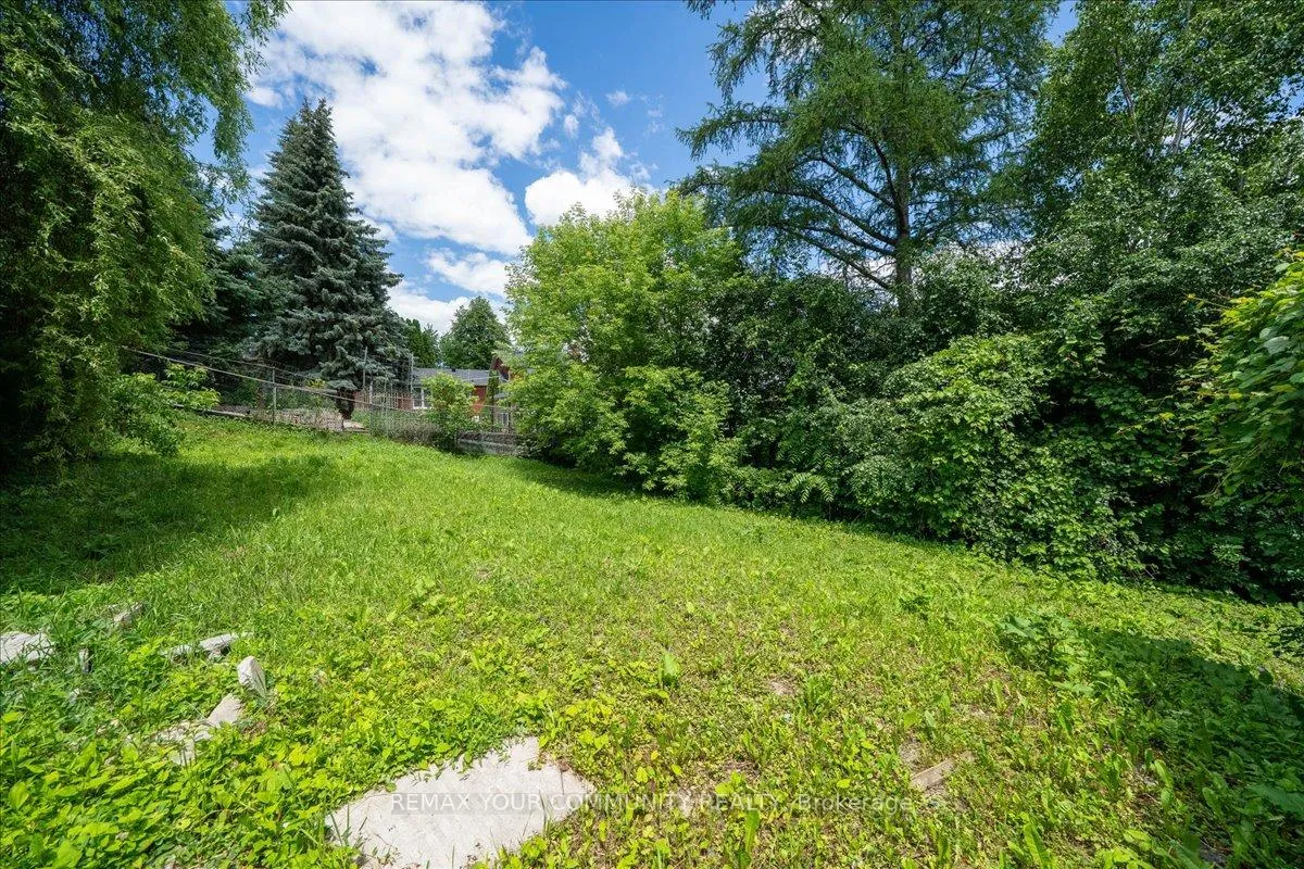 Photo 12 of 48 Gamble Street, Vaughan, Islington Woods — HOMEH