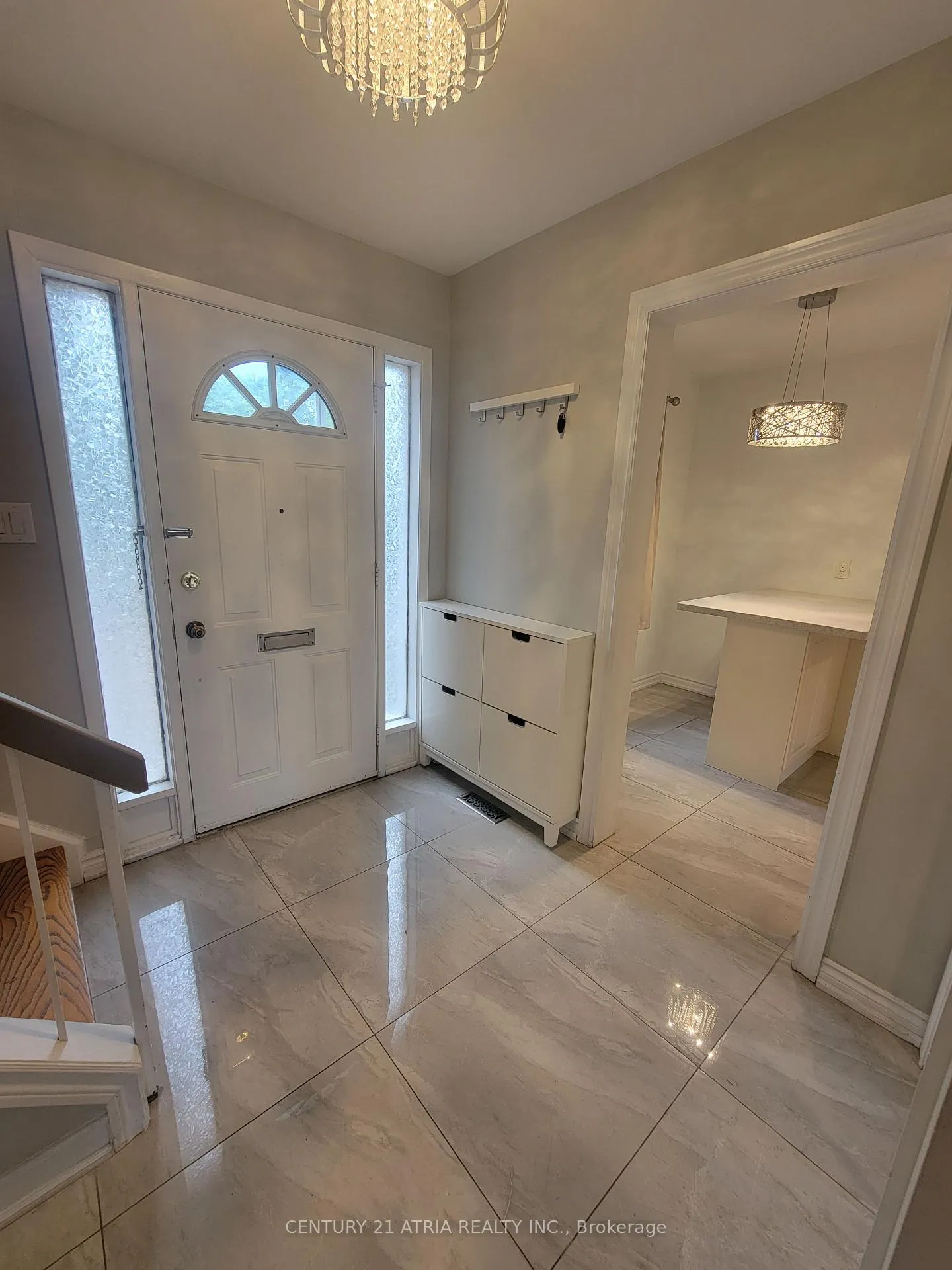 Photo 4 of 28 Holsworthy Crescent, Markham, German Mills — HOMEH
