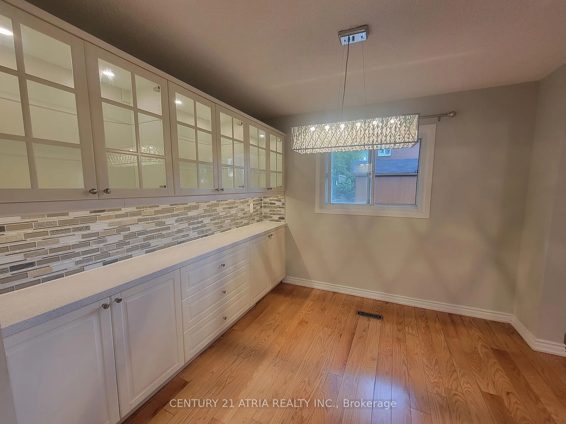Photo 8 of 28 Holsworthy Crescent, Markham, German Mills — HOMEH