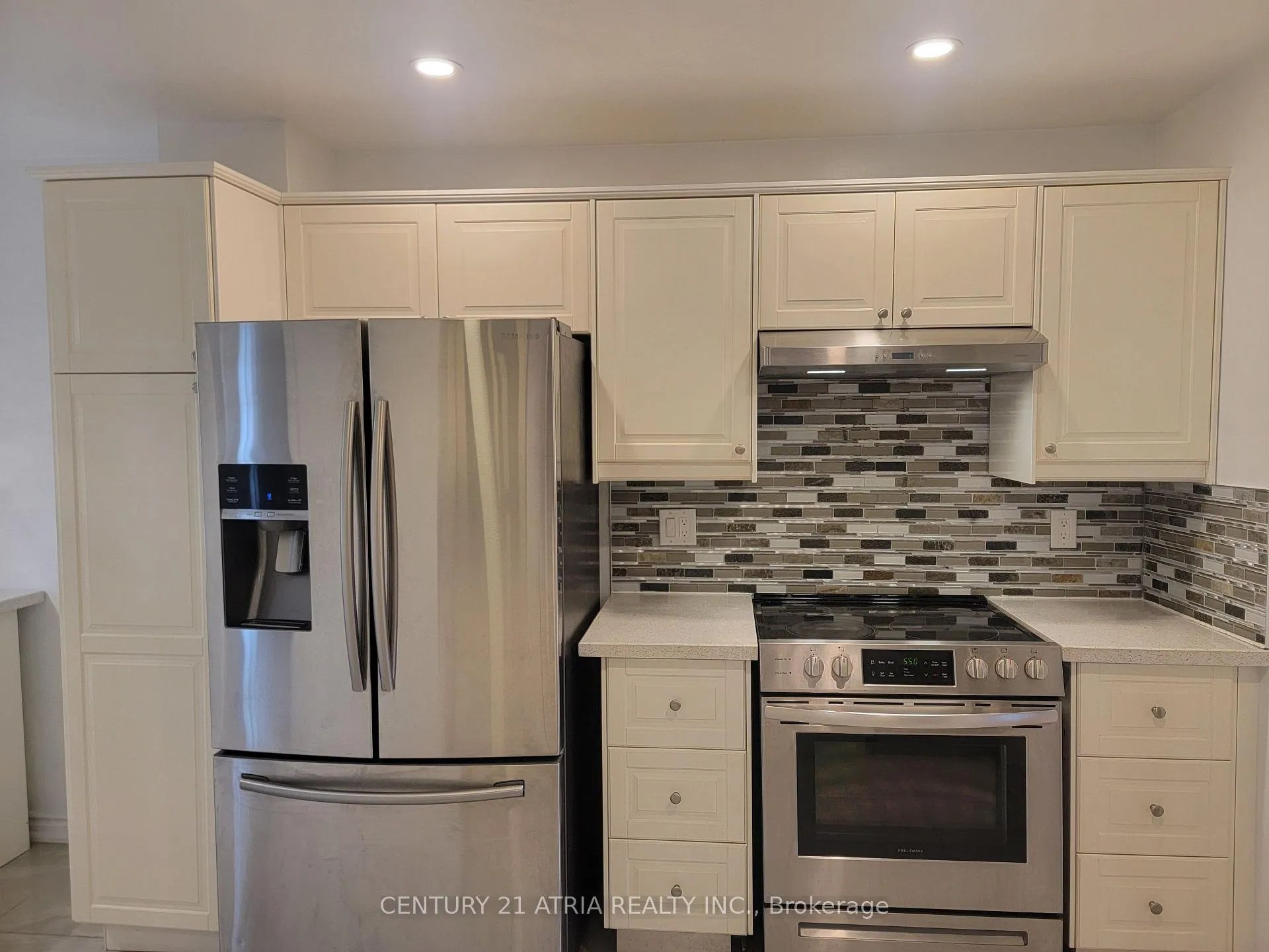 Photo 11 of 28 Holsworthy Crescent, Markham, German Mills — HOMEH