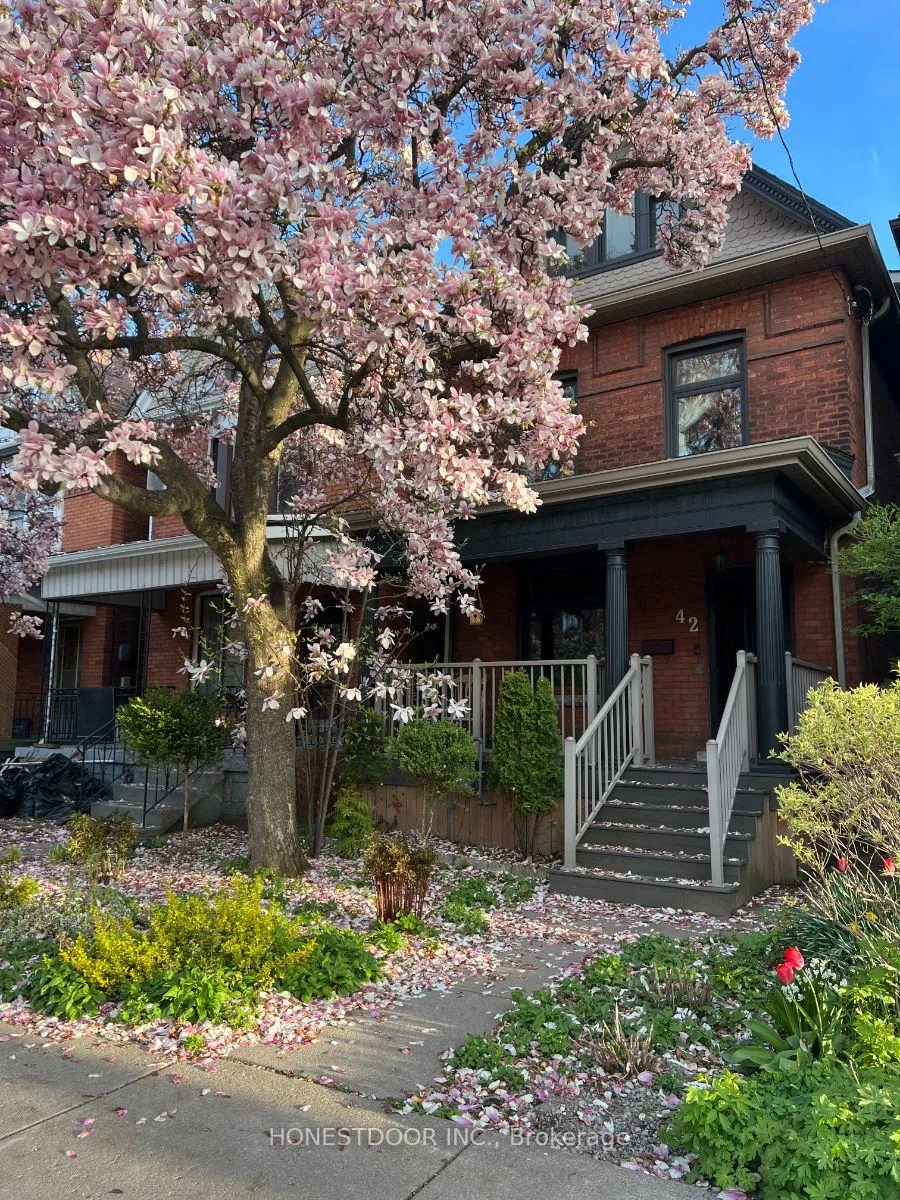 Front of 42 Nightingale Street