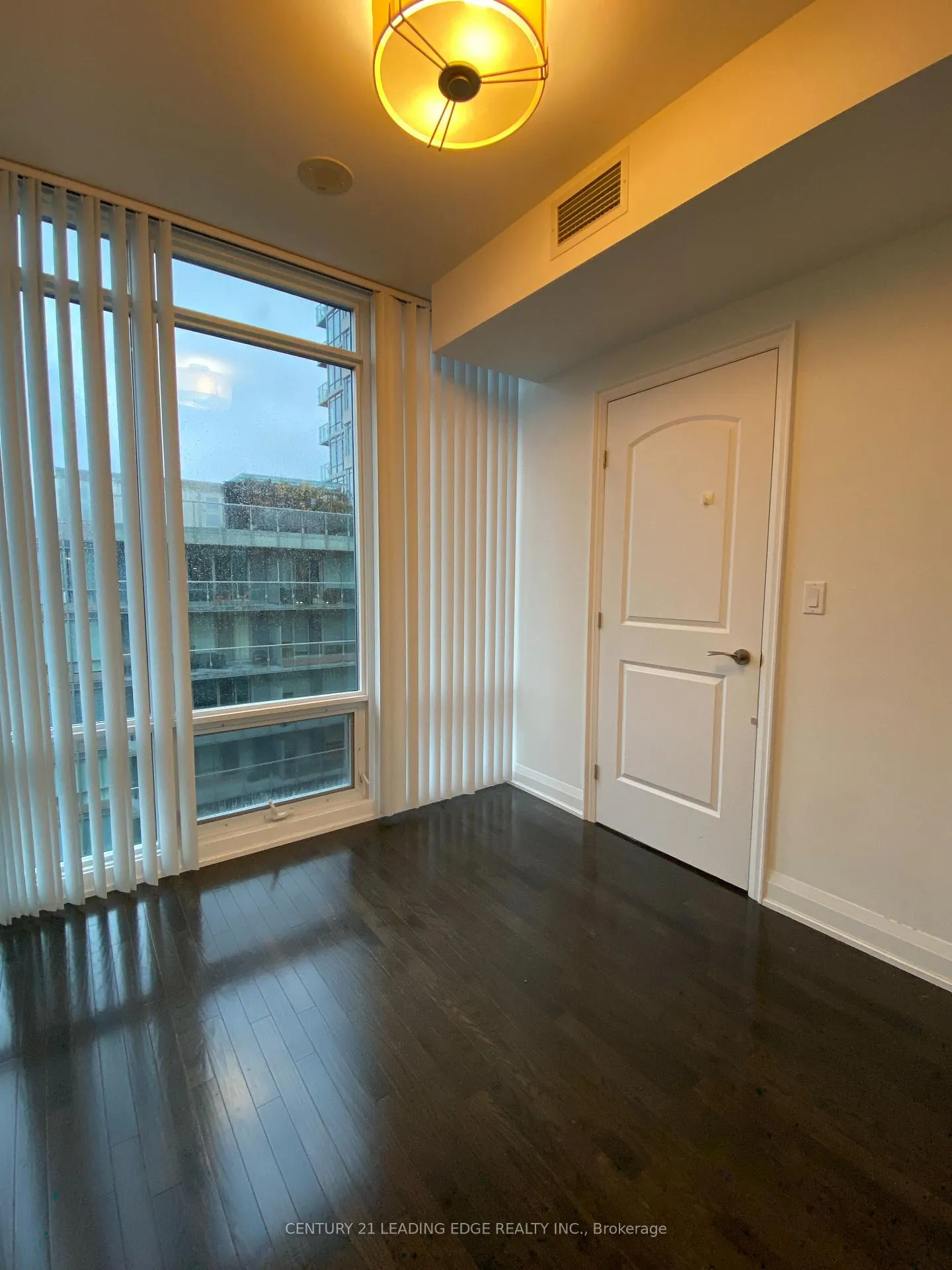 Photo 11 of Unit 815, 1 Bedford Road, Toronto, The Annex — HOMEH