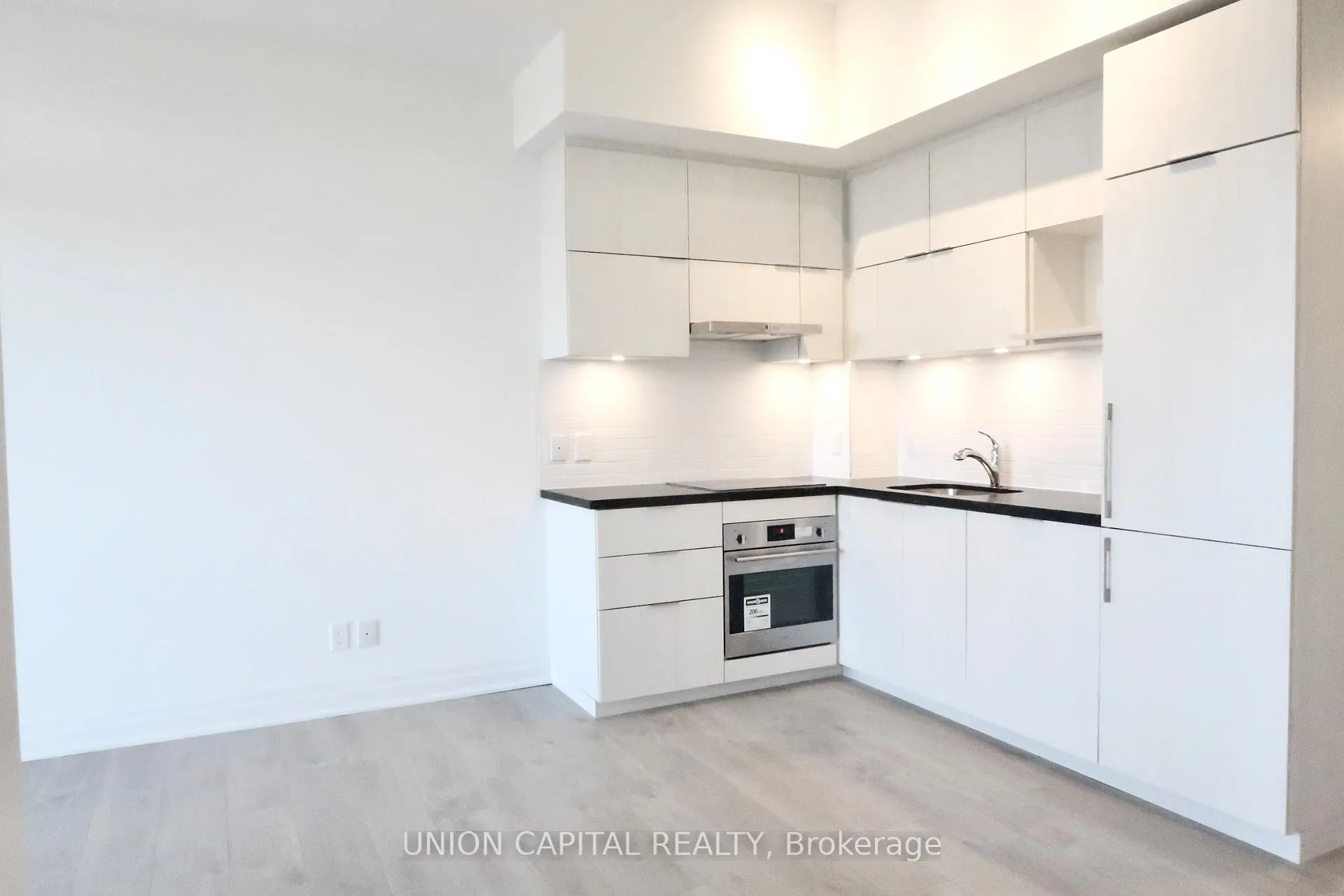 Photo 5 of Unit 418, 10 Rouge Valley Drive W, Markham, Unionville — HOMEH