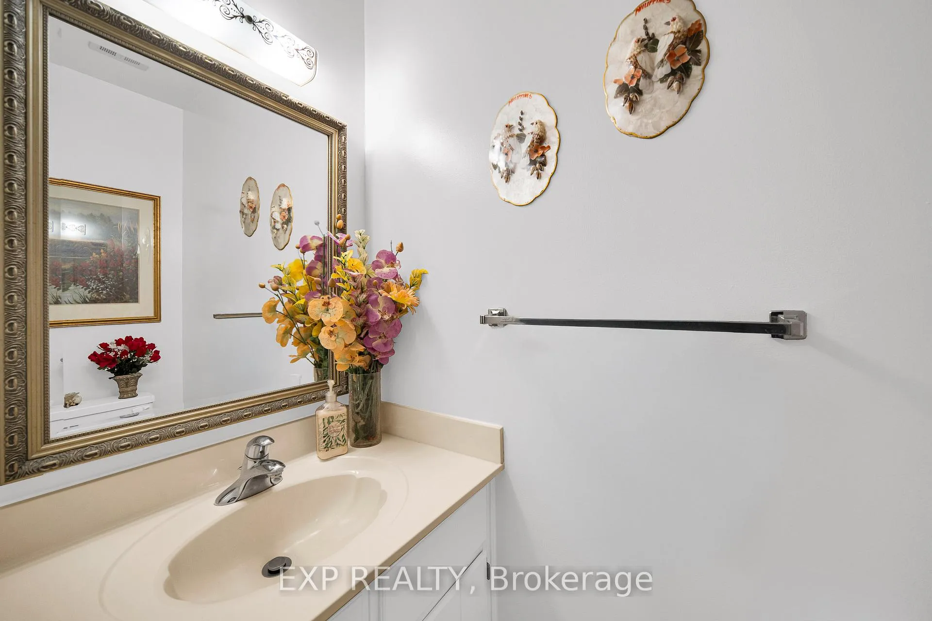 Photo 13 of Unit 6, 2 Bertona Street, Ottawa, Manordale — HOMEH