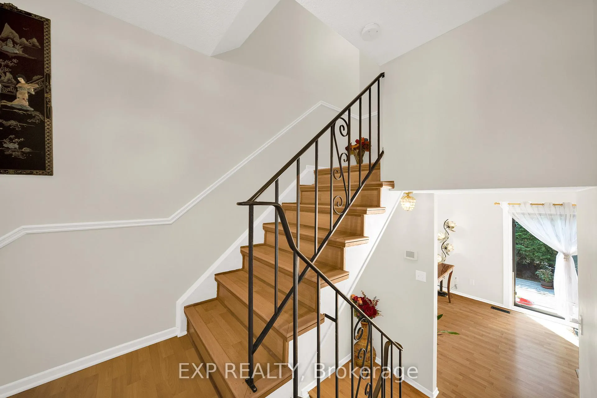 Photo 14 of Unit 6, 2 Bertona Street, Ottawa, Manordale — HOMEH