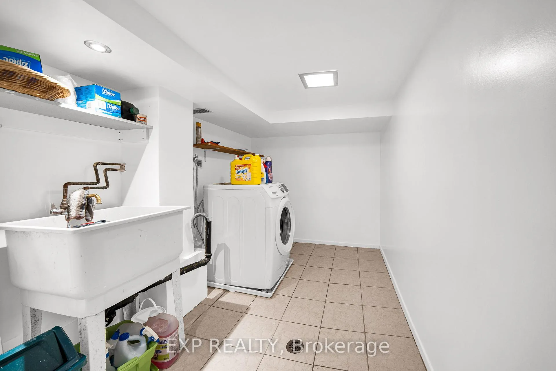 Photo 24 of Unit 6, 2 Bertona Street, Ottawa, Manordale — HOMEH