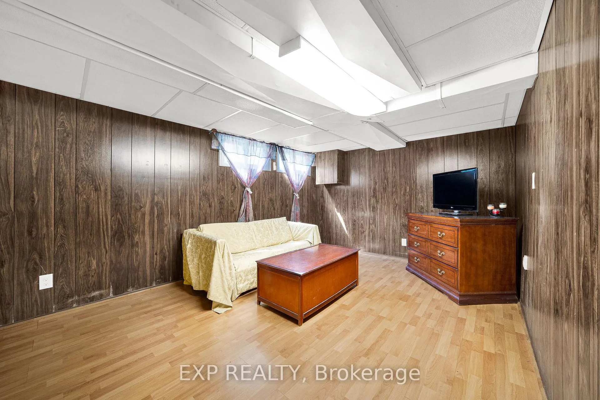 Photo 25 of Unit 6, 2 Bertona Street, Ottawa, Manordale — HOMEH