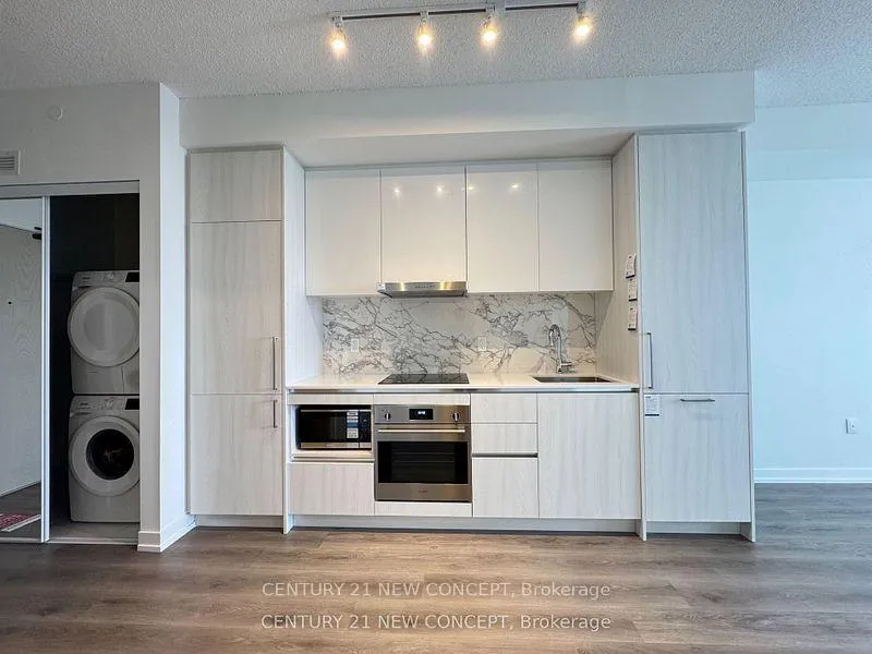 Photo 2 of Unit 4105, 225 Commerce Street, Vaughan, Vaughan Corporate Centre — HOMEH