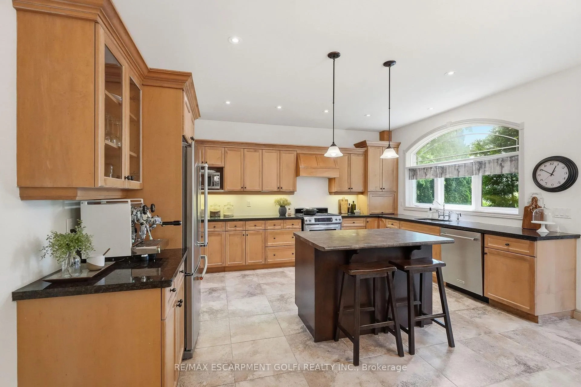 Photo 9 of 129 Magnificent Way, Hamilton, Binbrook — HOMEH