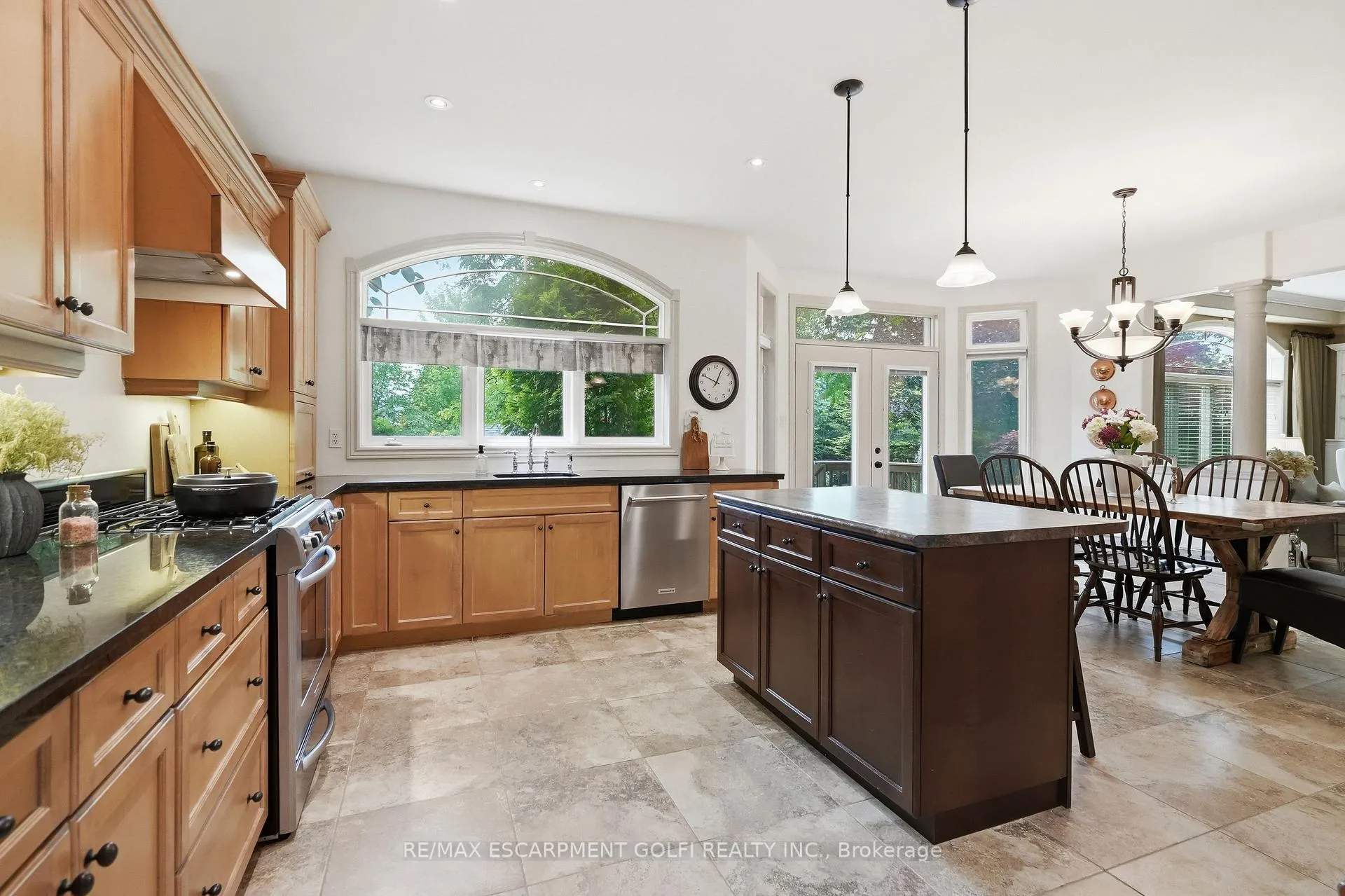 Photo 13 of 129 Magnificent Way, Hamilton, Binbrook — HOMEH