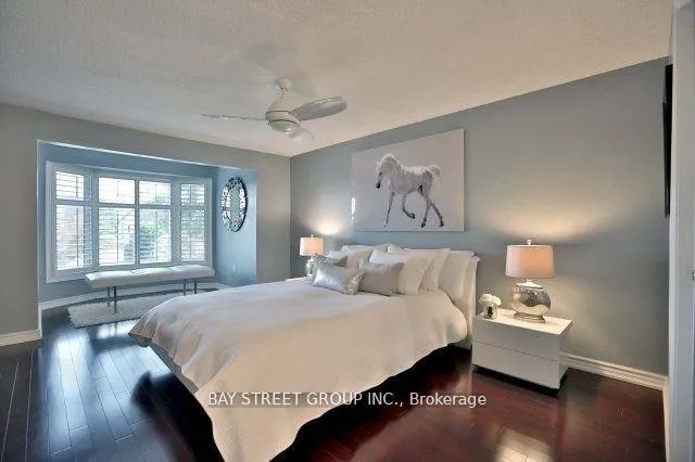Photo 7 of 215 River Oaks Boulevard E, Oakville, River Oaks — HOMEH