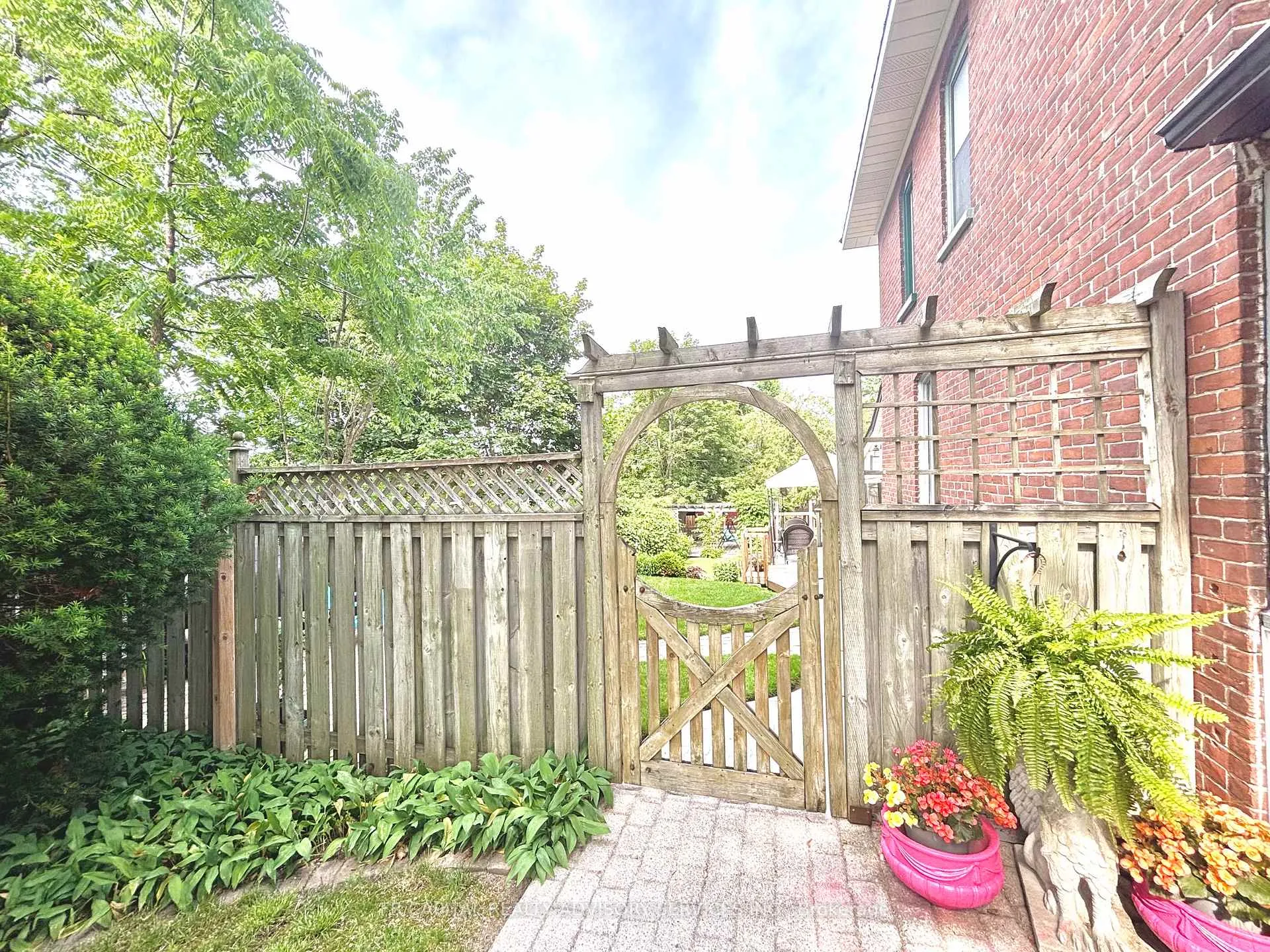 Photo 24 of 49 Centre Street, Trent Hills, Warkworth — HOMEH