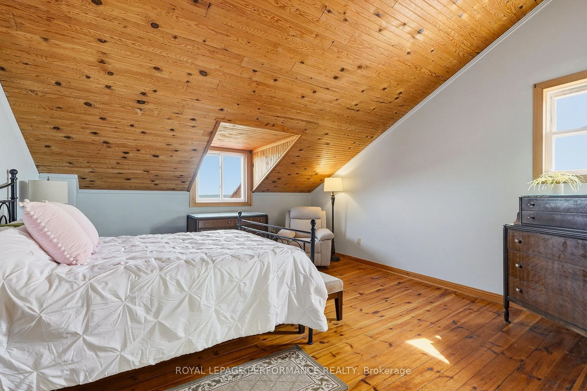 Photo 24 of 3012 Birchgrove Road, Ottawa, Cumberland West — HOMEH