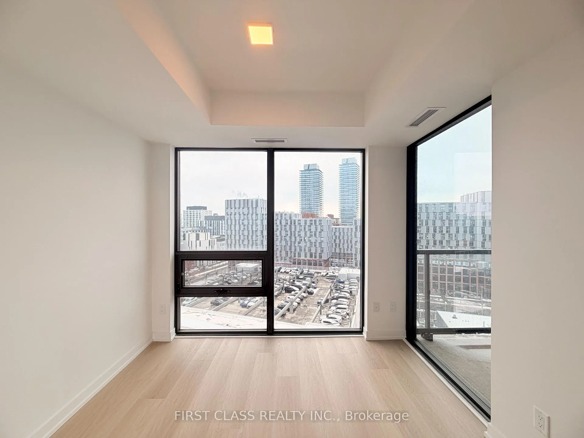 Photo 5 of Unit PH11, 28 Eastern Avenue, Toronto, Moss Park — HOMEH